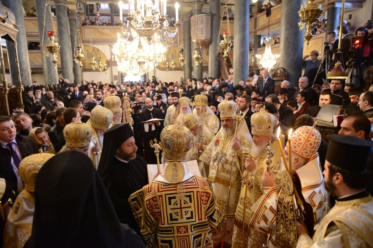 Întâistătătorii de Biserici Ortodoxe au oficiat Sfânta Liturghie la Patriarhia Ecumenică din Constantinopol (GALERIE FOTO)