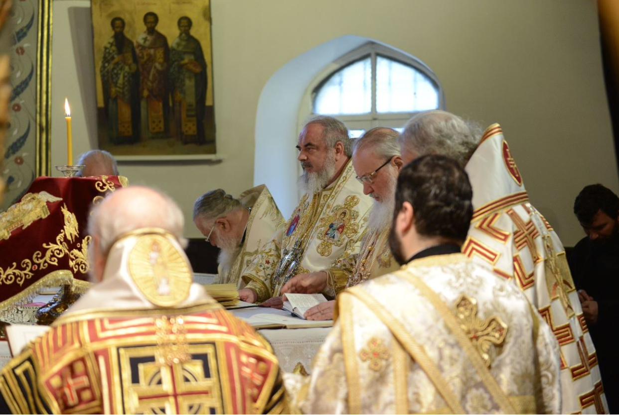 Întâistătătorii de Biserici Ortodoxe au oficiat Sfânta Liturghie la Patriarhia Ecumenică din Constantinopol (GALERIE FOTO)