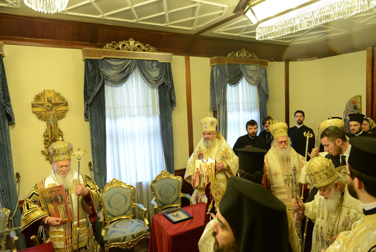 Întâistătătorii de Biserici Ortodoxe au oficiat Sfânta Liturghie la Patriarhia Ecumenică din Constantinopol (GALERIE FOTO)