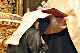 Cum se cuvine să ne pregătim pentru împărtășire?