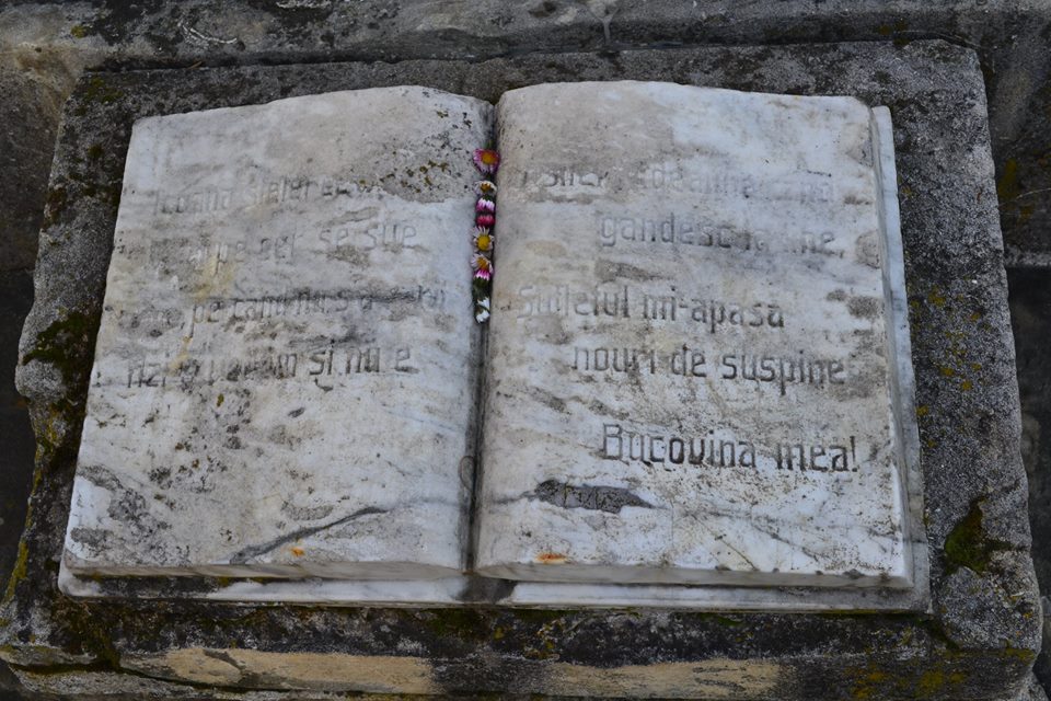 „Pe-un picior de plai/Pe-o gură de Rai”