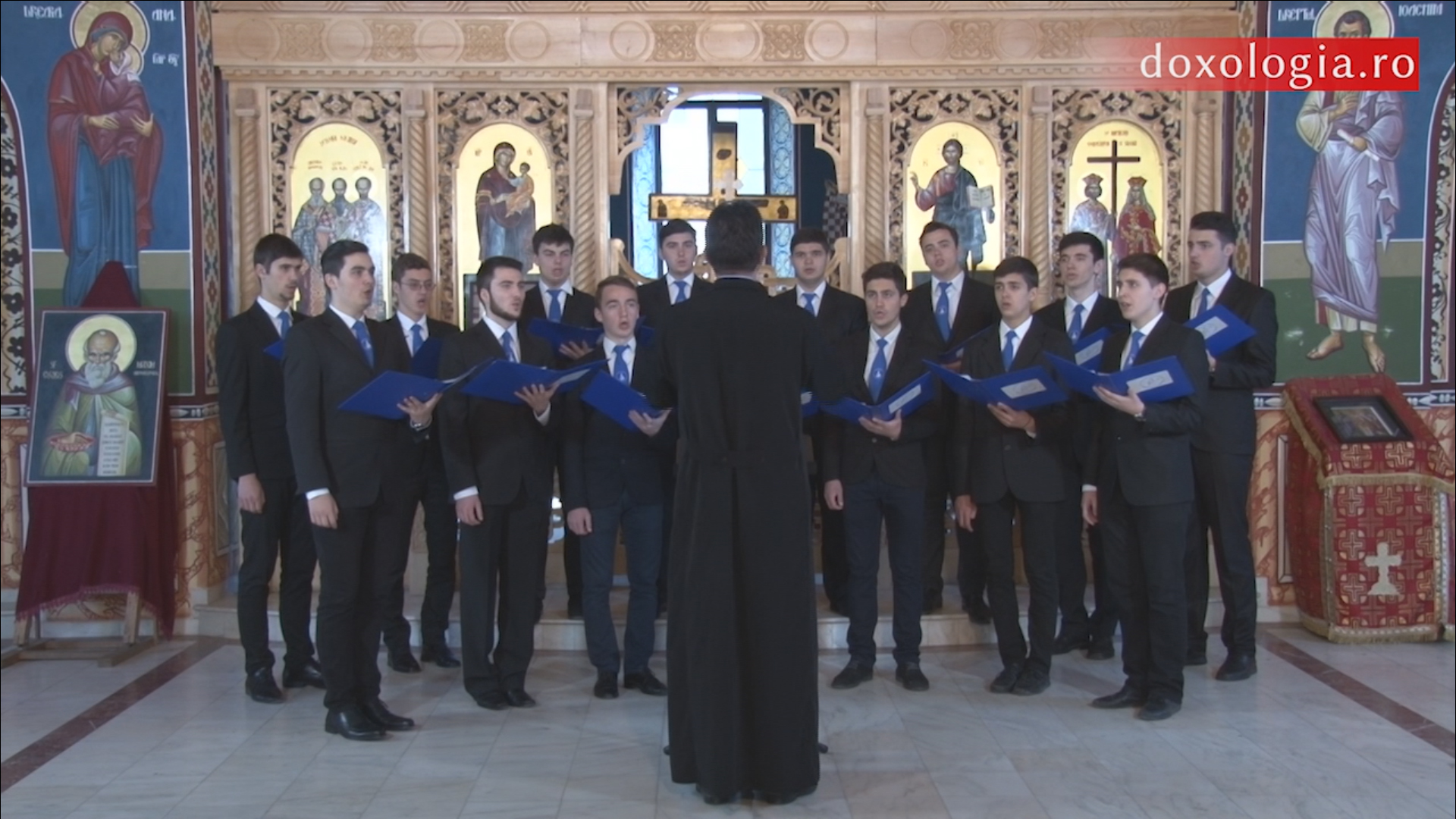 „Hristos a Înviat” - corul Basileus al Seminarului Teologic Iaşi
