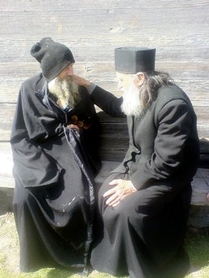 Nu mică primejdie este a spune cineva gân­durile la bărbaţi fără dreaptă socoteală