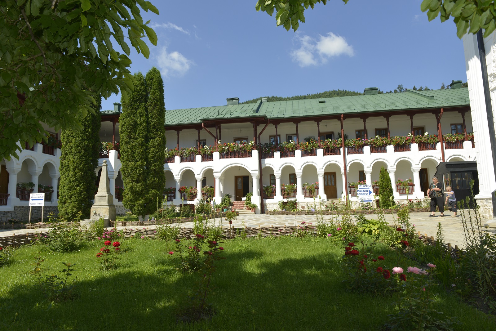 „Dacă voia lui Dumnezeu este în noi, şi Cerul este în noi, prin împlinirea poruncilor Lui”