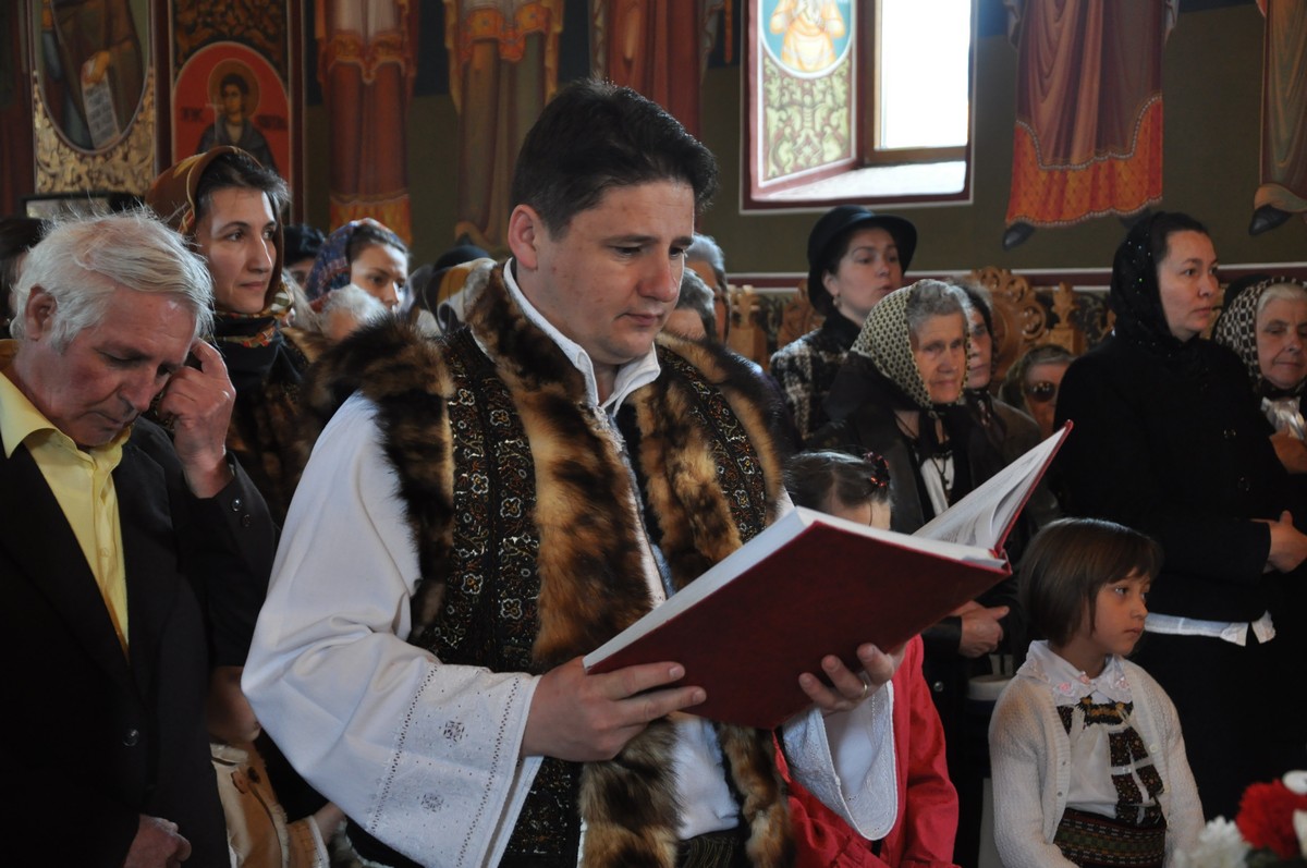 Izvorul Tămăduirii la poalele Rarăului