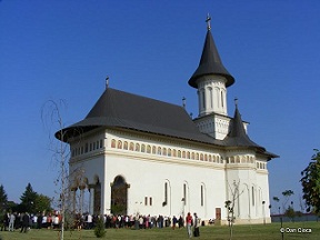 A treia zi de Paşti la Mănăstirea arădeană Gai