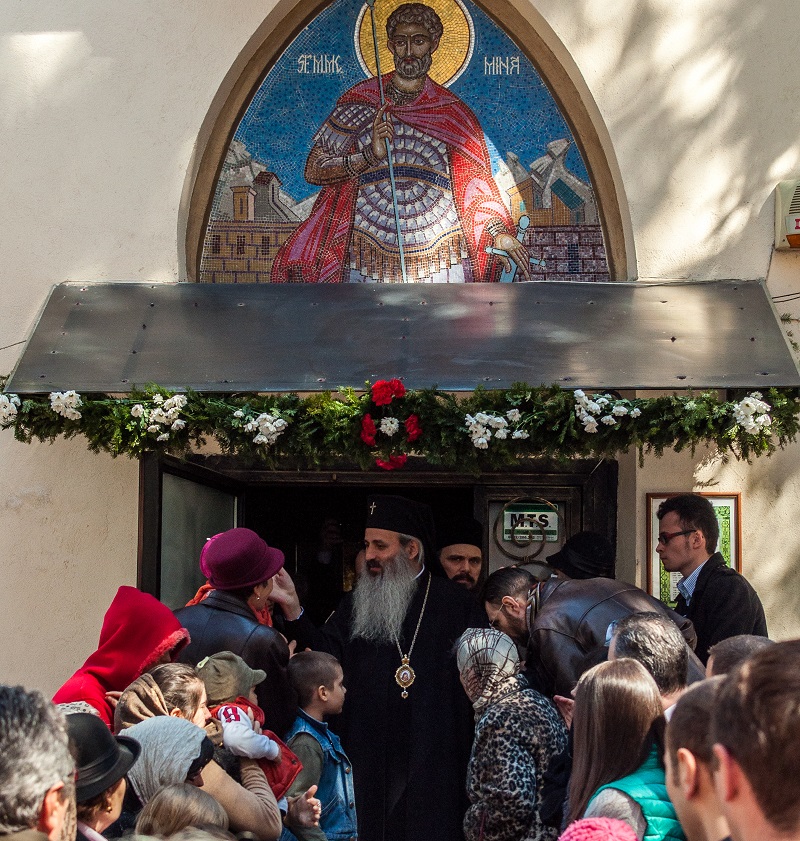 Prima slujbă săvârşită de un mitropolit la Parohia „Sf. Mina“ din Iaşi