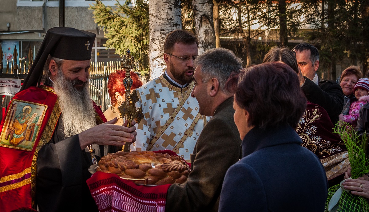 Prima slujbă săvârşită de un mitropolit la Parohia „Sf. Mina“ din Iaşi