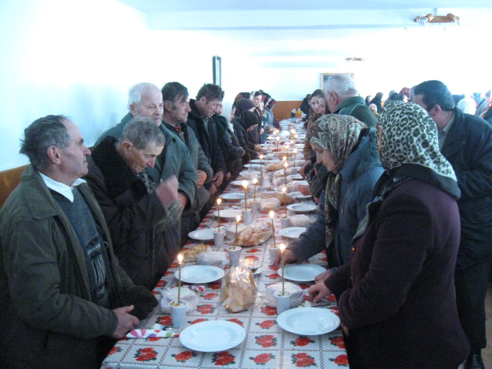 Masă de Paşti pentru pacienţii de la Bârnova