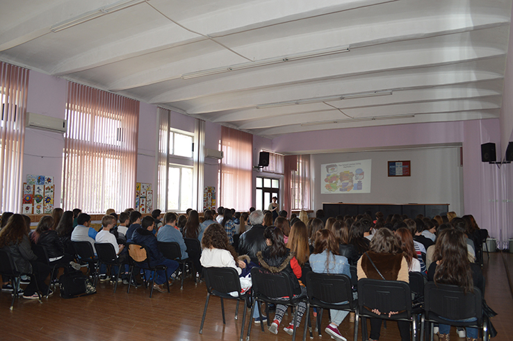 Peste 300 de noi „cadre medicale“ la „Providenţa“