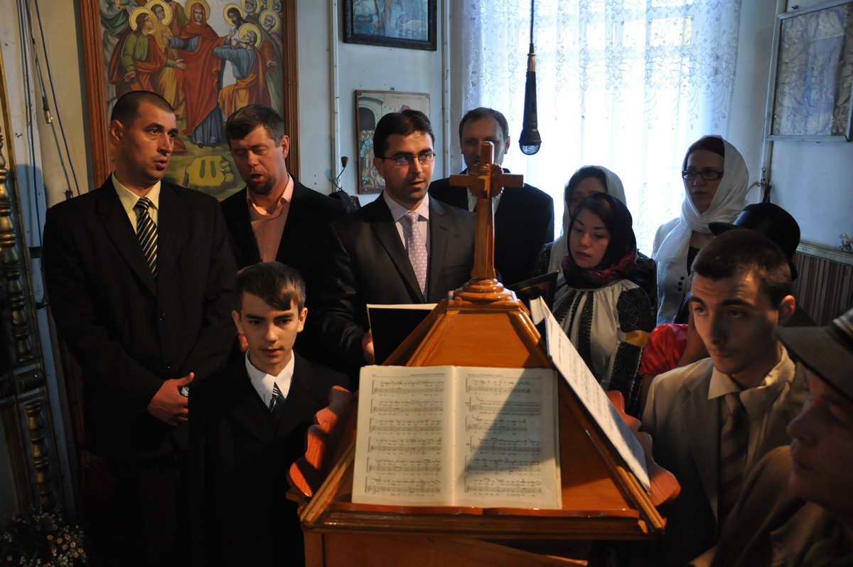 Liturghie arhierească la hramul catedralei din Fălticeni