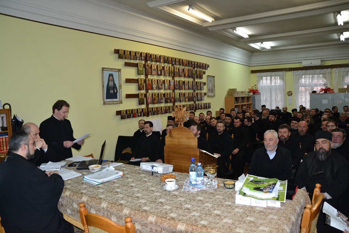 Întâlnirea lunară a preoţilor Protopopiatului Piatra Neamţ