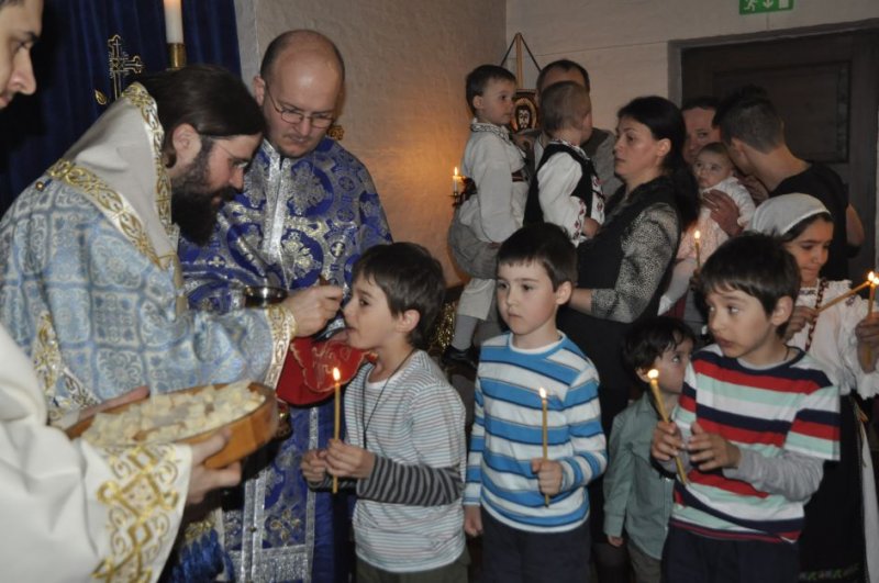 Sfântă Liturghie săvârşită la "Poarta fiordurilor Norvegiei" Sfântă Liturghie săvârşită la "Poarta fiordurilor Norvegiei"