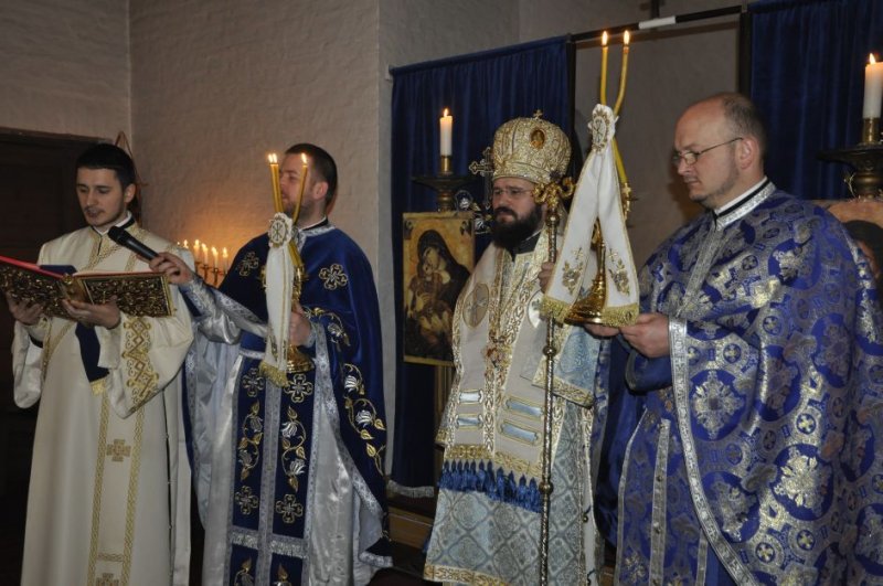 Sfântă Liturghie săvârşită la "Poarta fiordurilor Norvegiei" Sfântă Liturghie săvârşită la "Poarta fiordurilor Norvegiei"