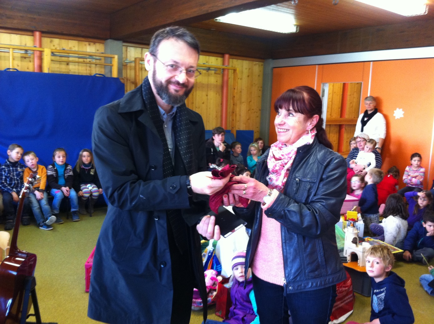 ”Prietenul la nevoie se cunoaște”