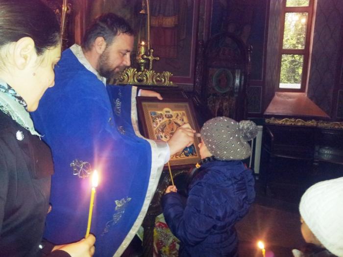 Elevi de la Şcoala ,,Acad. Marin Voiculescu” în vizită la Parohia Înălţarea Domnului din Giurgiu