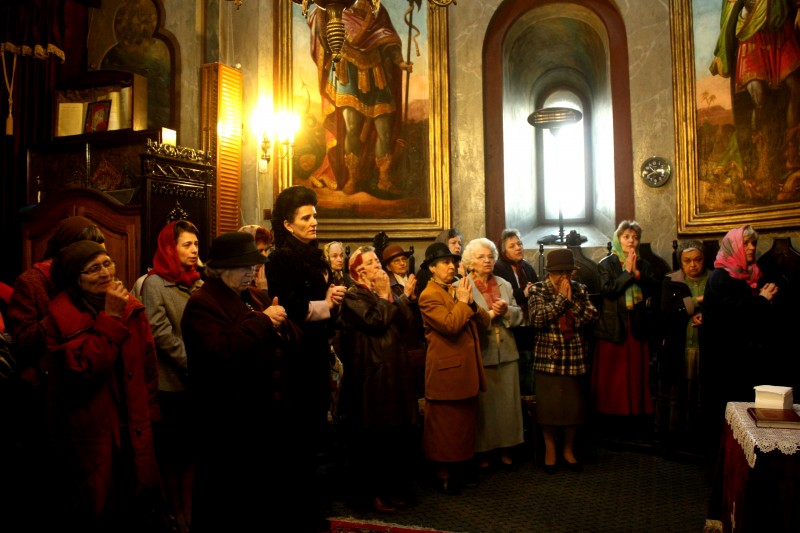 Liturghie arhierească oficiată la Biserica Domnească din municipiul Piteşti