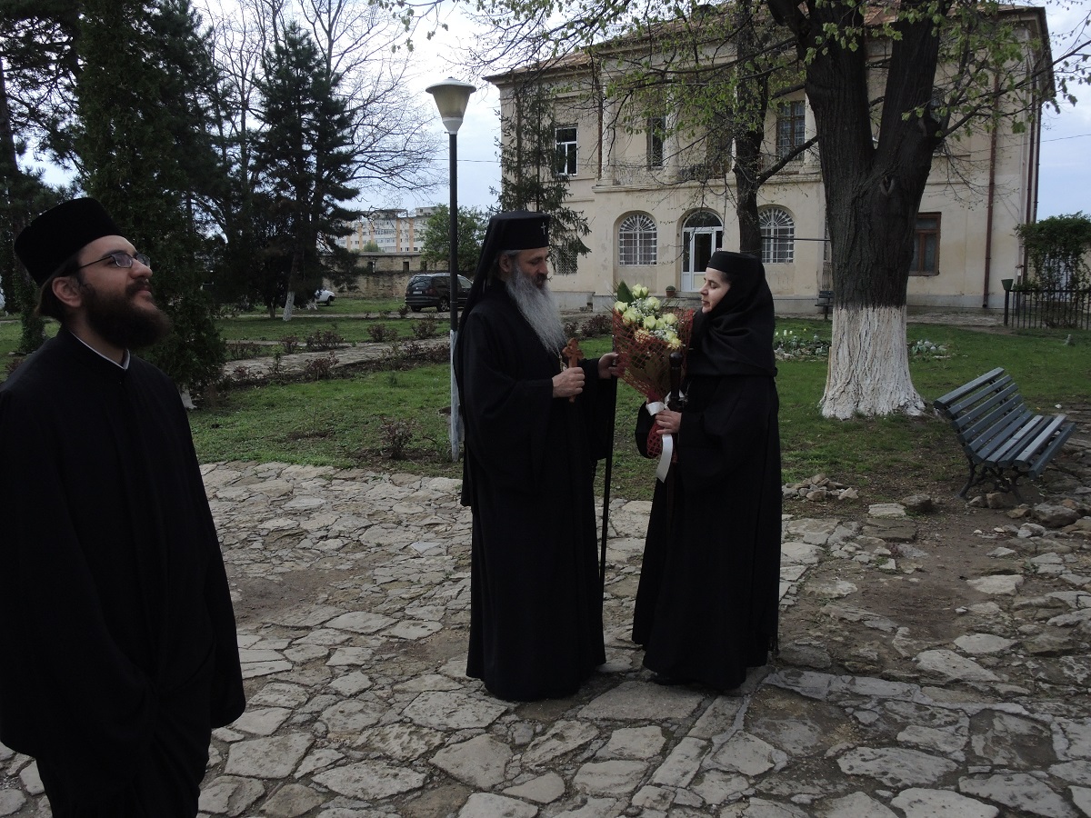 Deniile oficiate de IPS Mitropolit Teofan în Săptămâna Pătimirilor