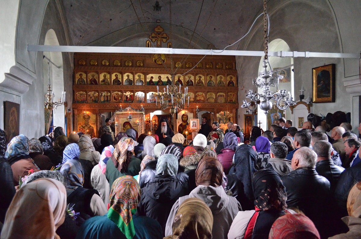 Deniile oficiate de IPS Mitropolit Teofan în Săptămâna Pătimirilor