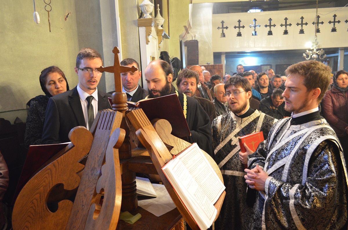 Deniile oficiate de IPS Mitropolit Teofan în Săptămâna Pătimirilor