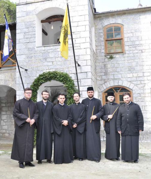 Hram la una dintre dintre cele mai vechi vetre monastice athonite româneşti