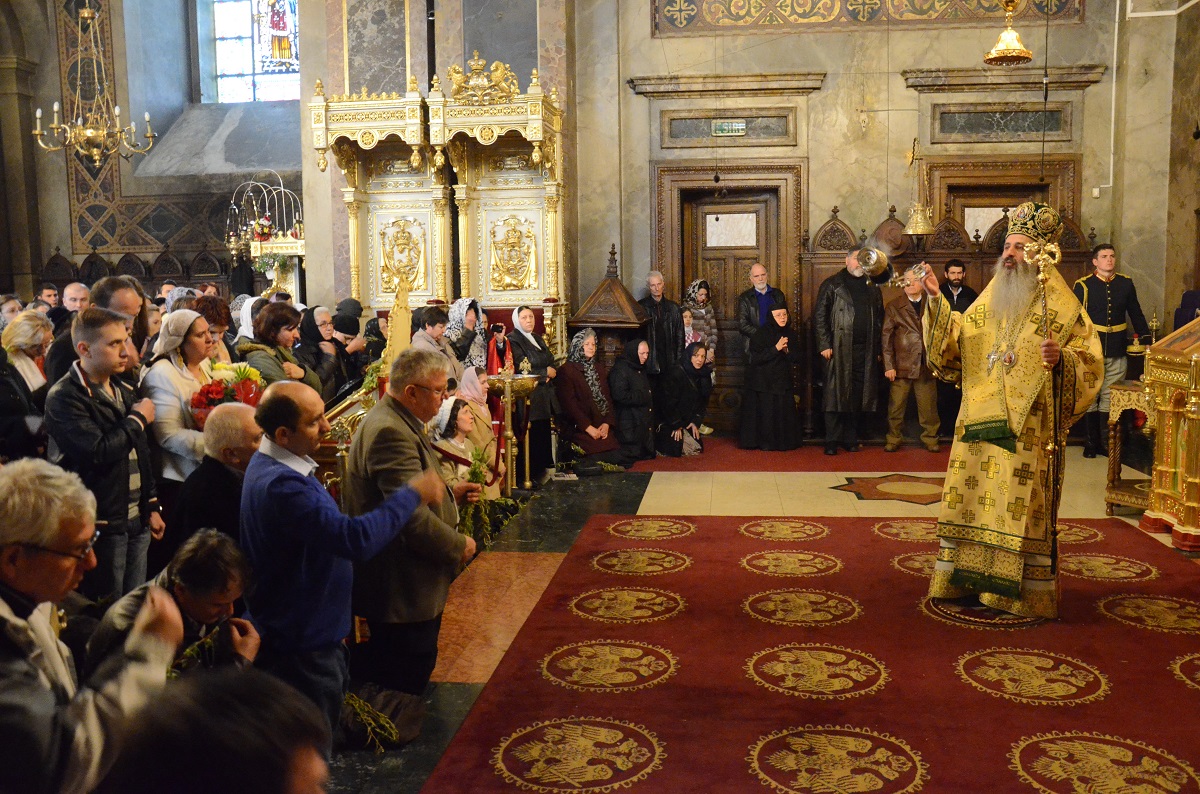 Liturghie arhierească de Florii, la Catedrala mitropolitană din Iaşi