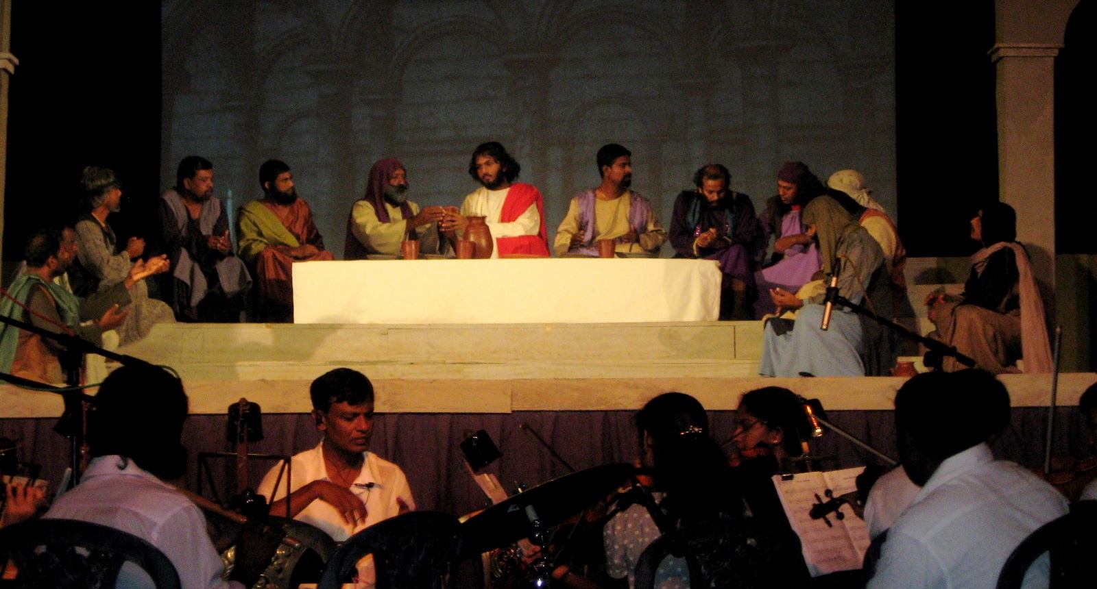 Pătimirea lui Hristos mi-a schimbat viaţa, spune un fost budist