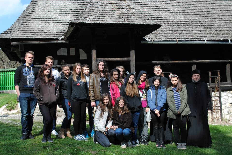 Pelerinaj al tinerilor din ATOR - Piatra Neamţ