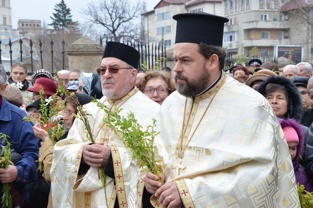 Procesiune de Florii la Iaşi: „Simţi deja momentul Învierii“