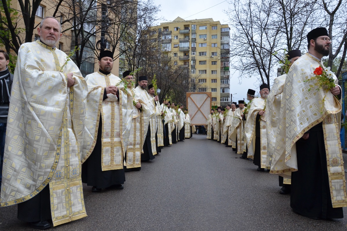 Procesiune de Florii la Iaşi: „Simţi deja momentul Învierii“