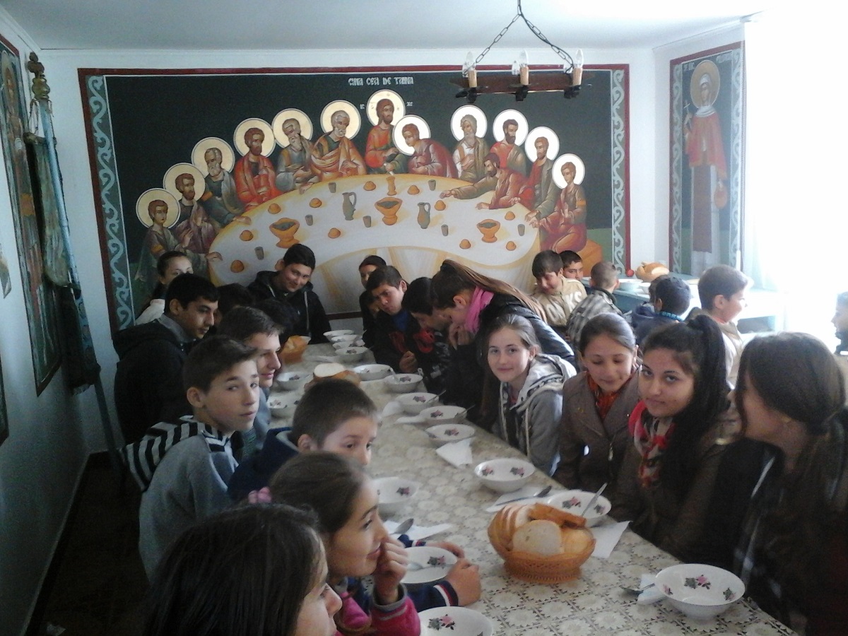 Proiect social-filantropic în Parohia Păltinata - Gura Văii