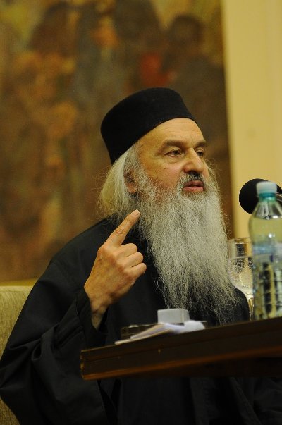 Omul trebuie respectat chiar şi în smintelile şi în revoltele lui