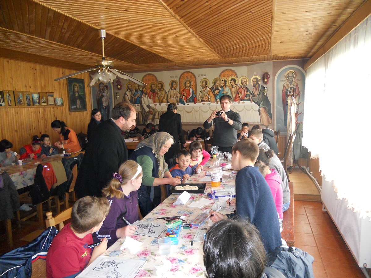 Proiect misionar-filantropic în Parohia Săcăluşeşti - Agapia