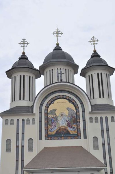 Sobor impresionant de arhierei la Hramul Catedralei din Drobeta Turnu Severin