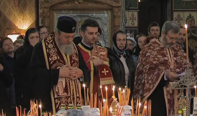 Taina Sfântului Maslu în Vinerea Mare la Catedrala mitropolitană din Sibiu