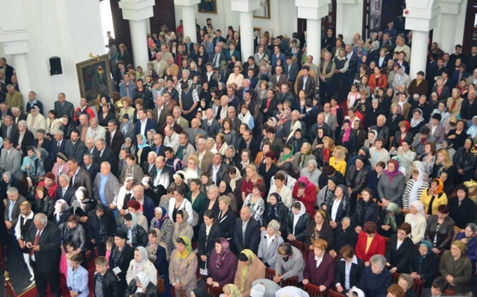 Catedrala episcopală din Caransebeş şi-a sărbătorit hramul Catedrala episcopală din Caransebeş şi-a sărbătorit hramul