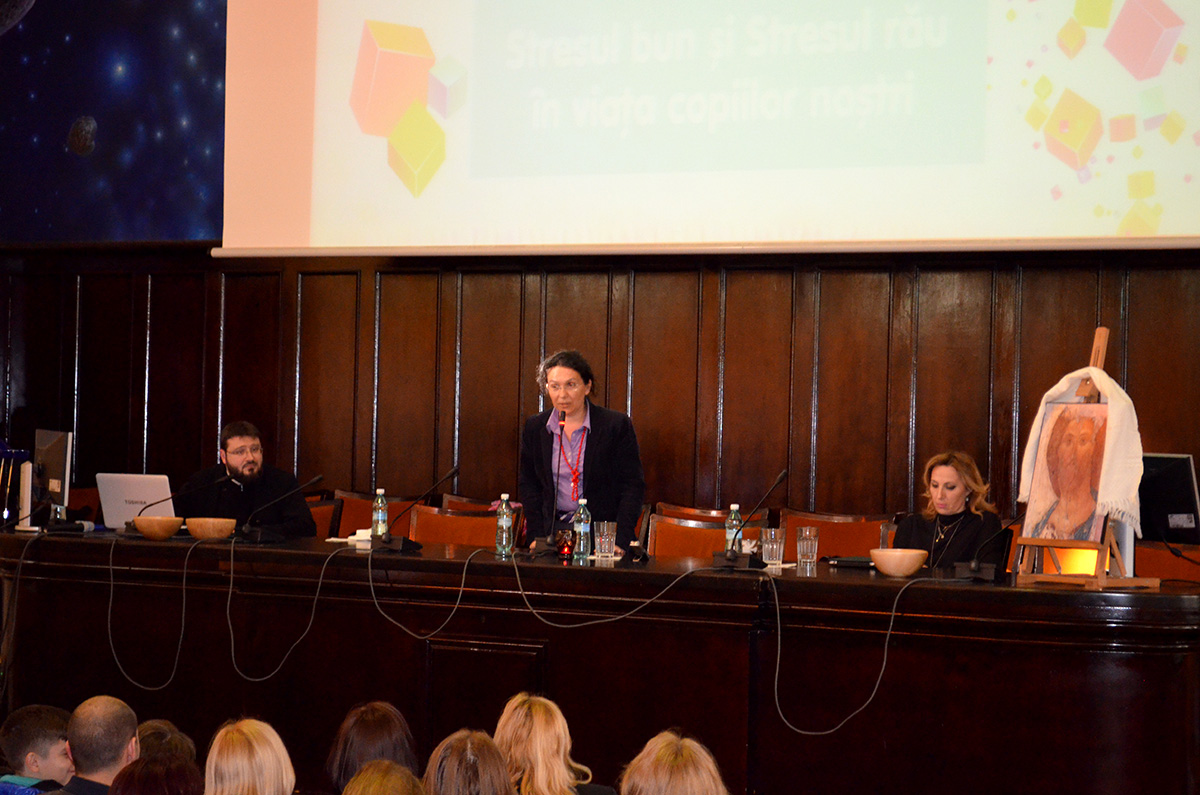 Lecţii de la părinţi pentru părinţi, în folosul copiilor