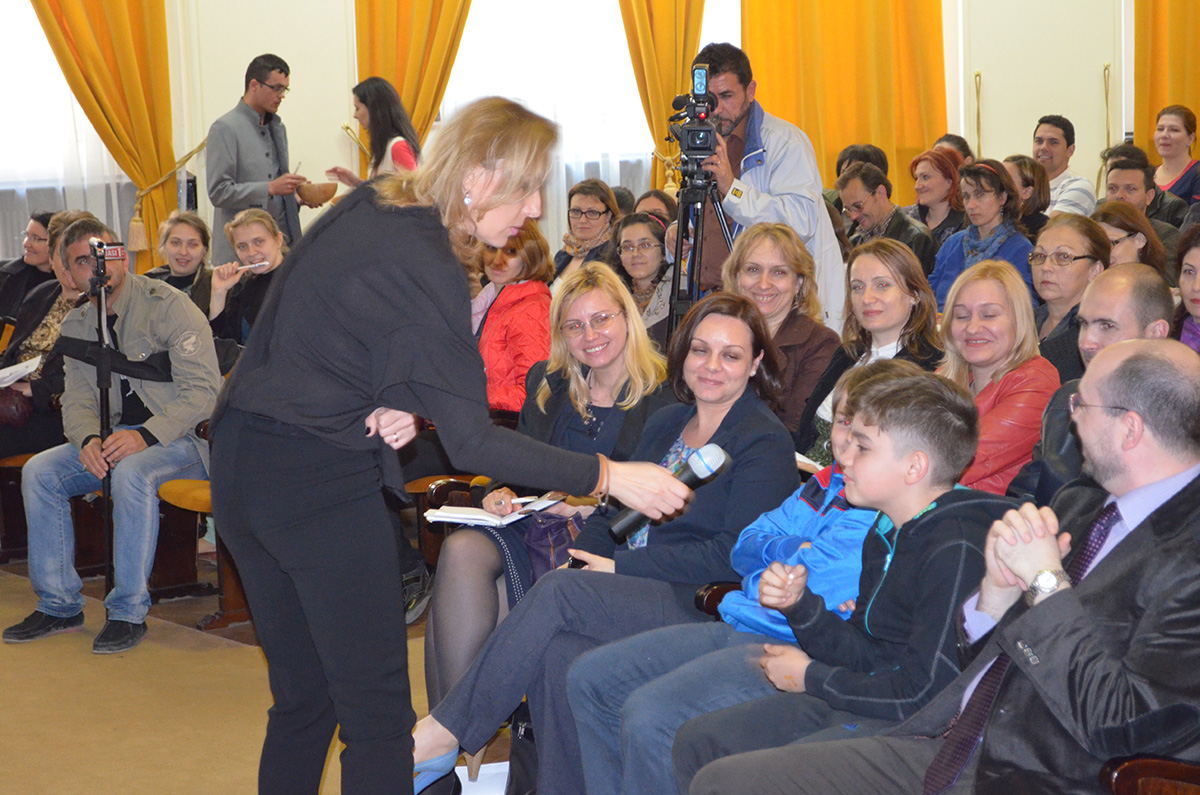 Lecţii de la părinţi pentru părinţi, în folosul copiilor