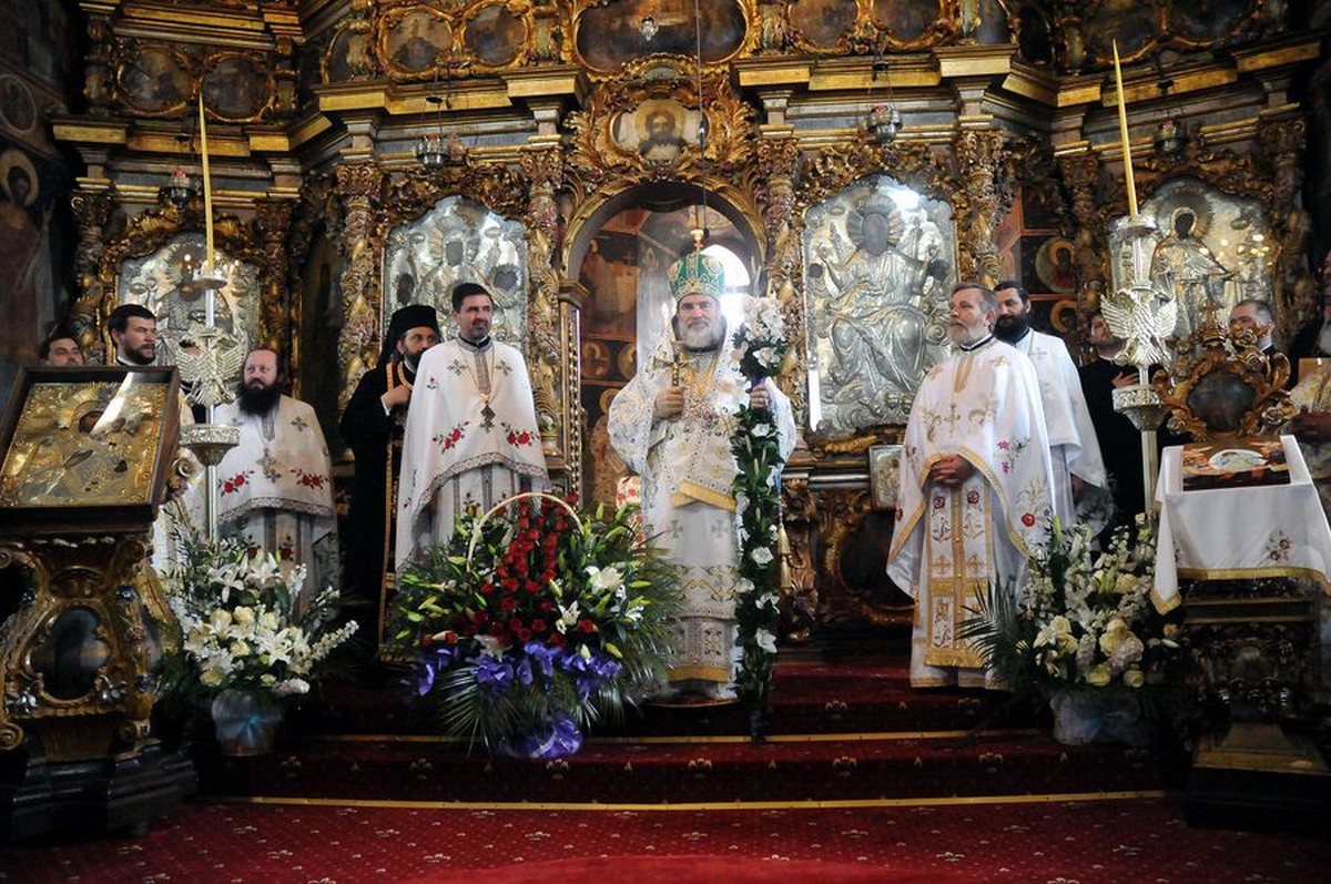 Sărbătoare la catedrala din Roman