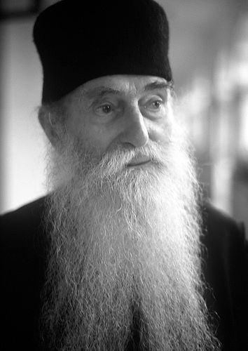 &quot;Am furat de nouă ori, dar dezleagă-mă de zece ori că la noapte fur iar!&quot;