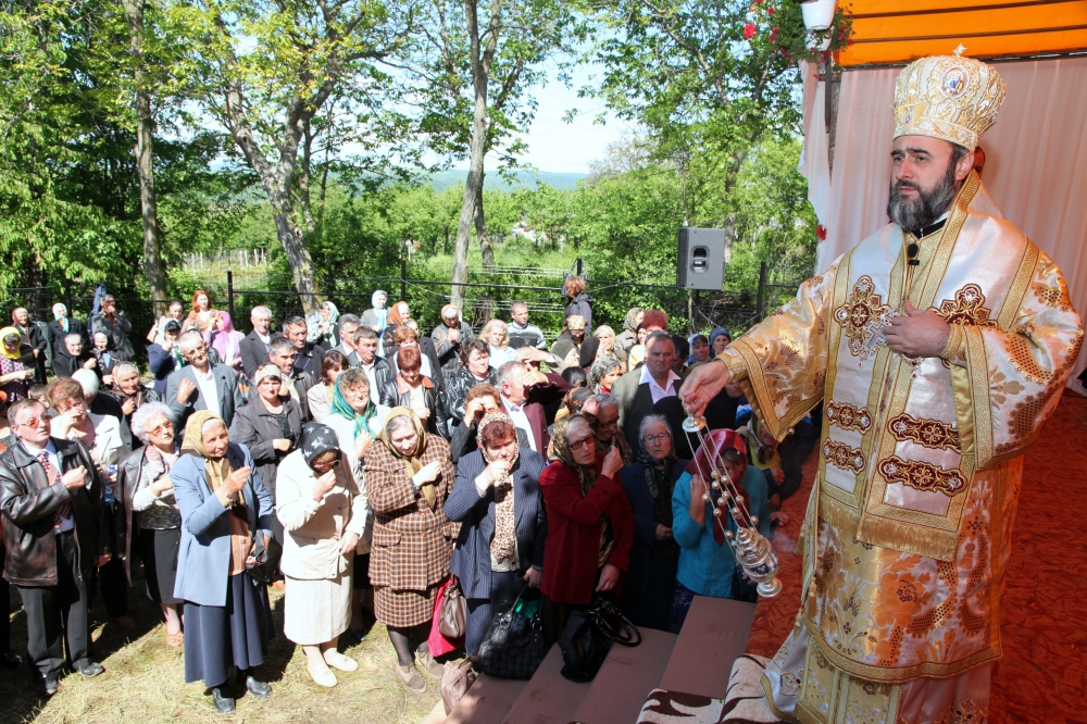 Sfinţirea bisericii Filiei vrâncene Văleni