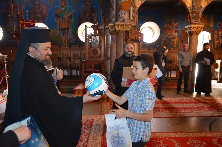 Etapa Eparhiei Devei a concursului „Sfânta Euharistie - lumina vieţii creştine”