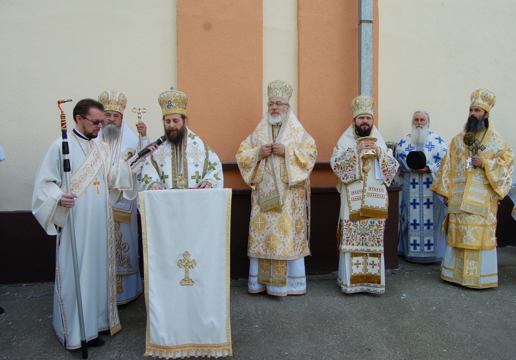 200 de ani de la zidirea bisericii din Sân-Mihai (Lokve) din Serbia (GALERIE FOTO) 200 de ani de la zidirea bisericii din Sân-Mihai (Lokve) din Serbia (GALERIE FOTO)