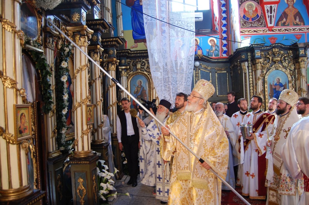 200 de ani de la zidirea bisericii din Sân-Mihai (Lokve) din Serbia (GALERIE FOTO) 200 de ani de la zidirea bisericii din Sân-Mihai (Lokve) din Serbia (GALERIE FOTO)