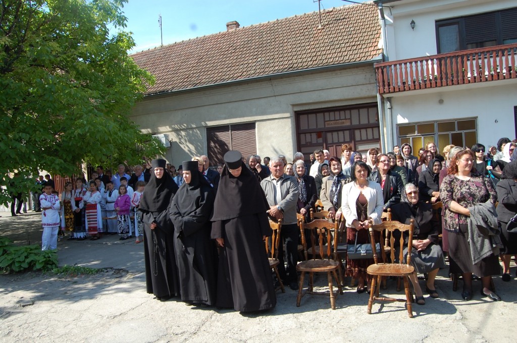 200 de ani de la zidirea bisericii din Sân-Mihai (Lokve) din Serbia (GALERIE FOTO) 200 de ani de la zidirea bisericii din Sân-Mihai (Lokve) din Serbia (GALERIE FOTO)