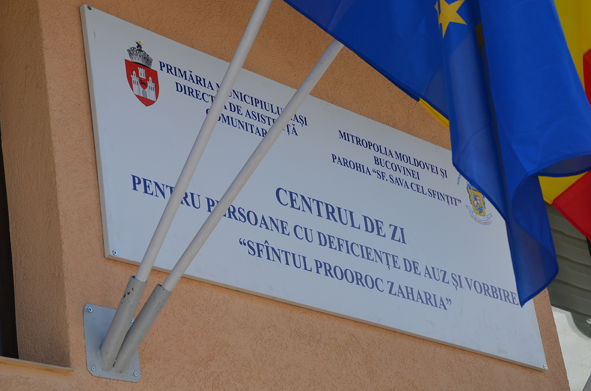 Primul centru de zi pentru persoane cu deficienţe de auz şi vorbire din regiunea Moldovei