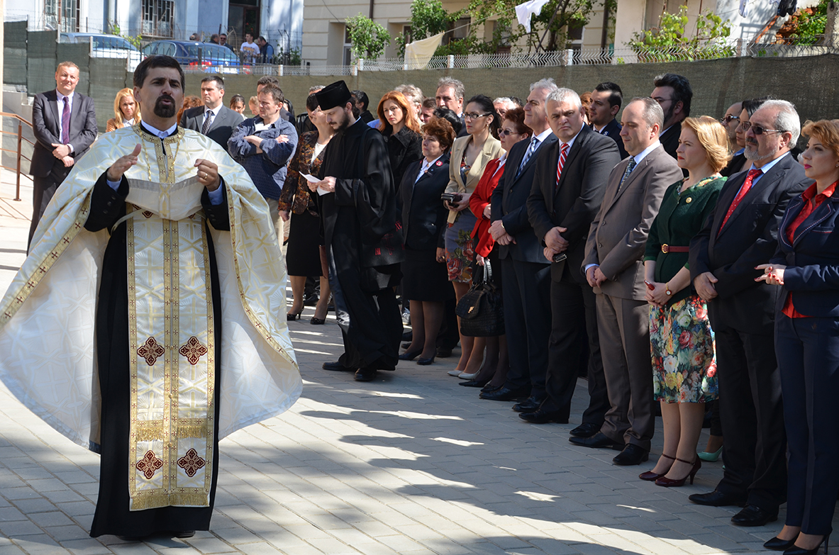 Primul centru de zi pentru persoane cu deficienţe de auz şi vorbire din regiunea Moldovei