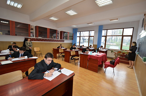 Probe de aptitudini la seminariile teologice din Mitropolia Moldovei şi Bucovinei