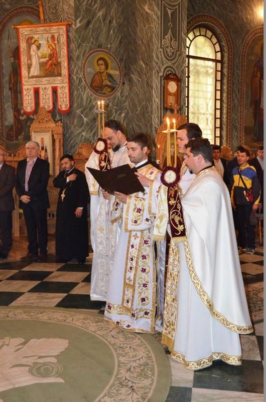 Seminarul Teologic „Teoctist Patriarhul” din Giurgiu şi-a sărbătorit ocrotitorul