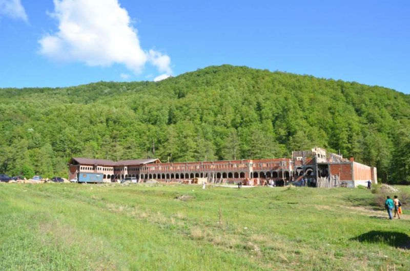 Mâine va fi hram la mănăstirea Coşuştea - Crivelnic